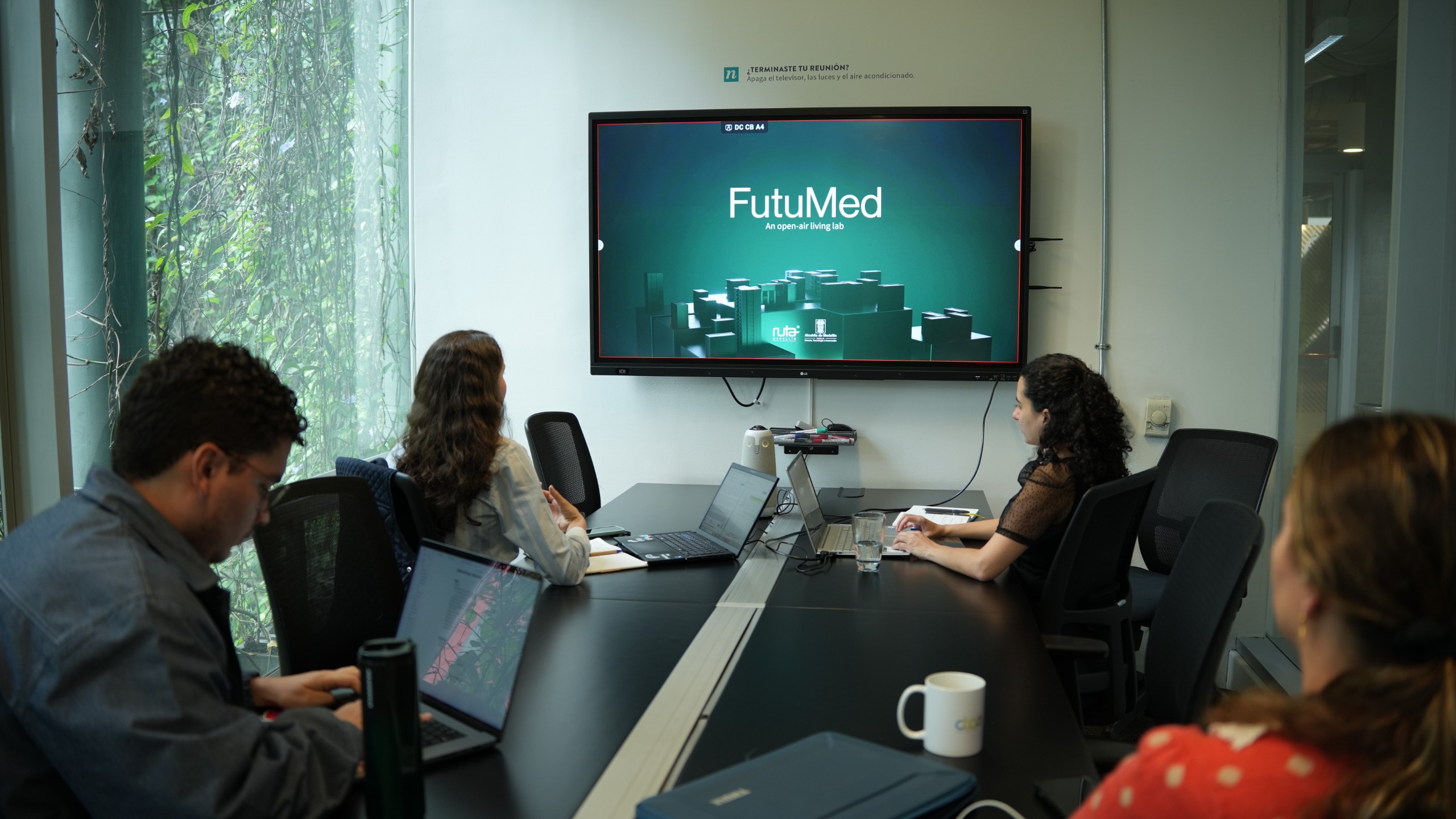 Medellín and Kyiv advance international partnership to drive public innovation